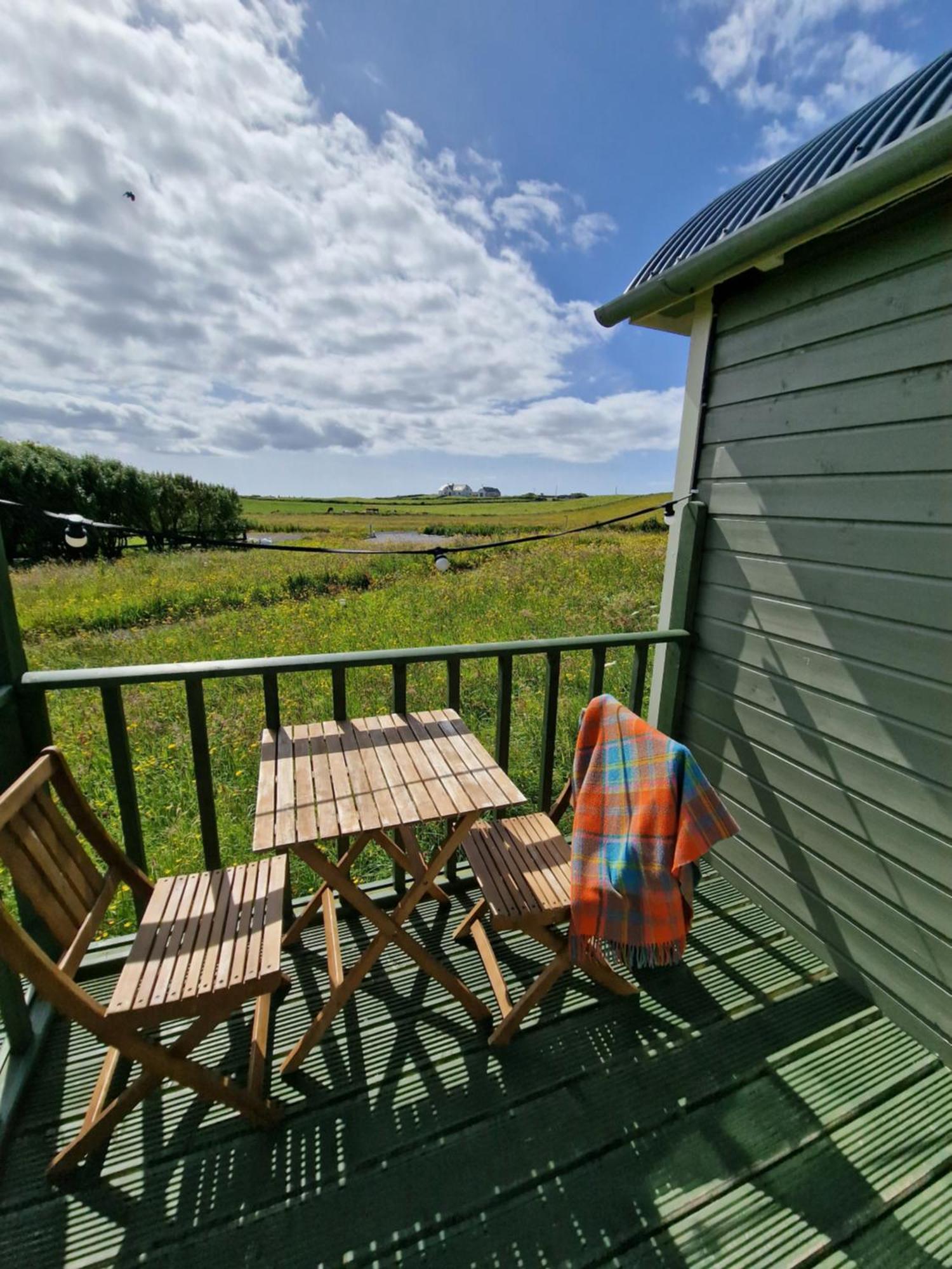 Вилла Wild Meadow Huts Дулин Экстерьер фото