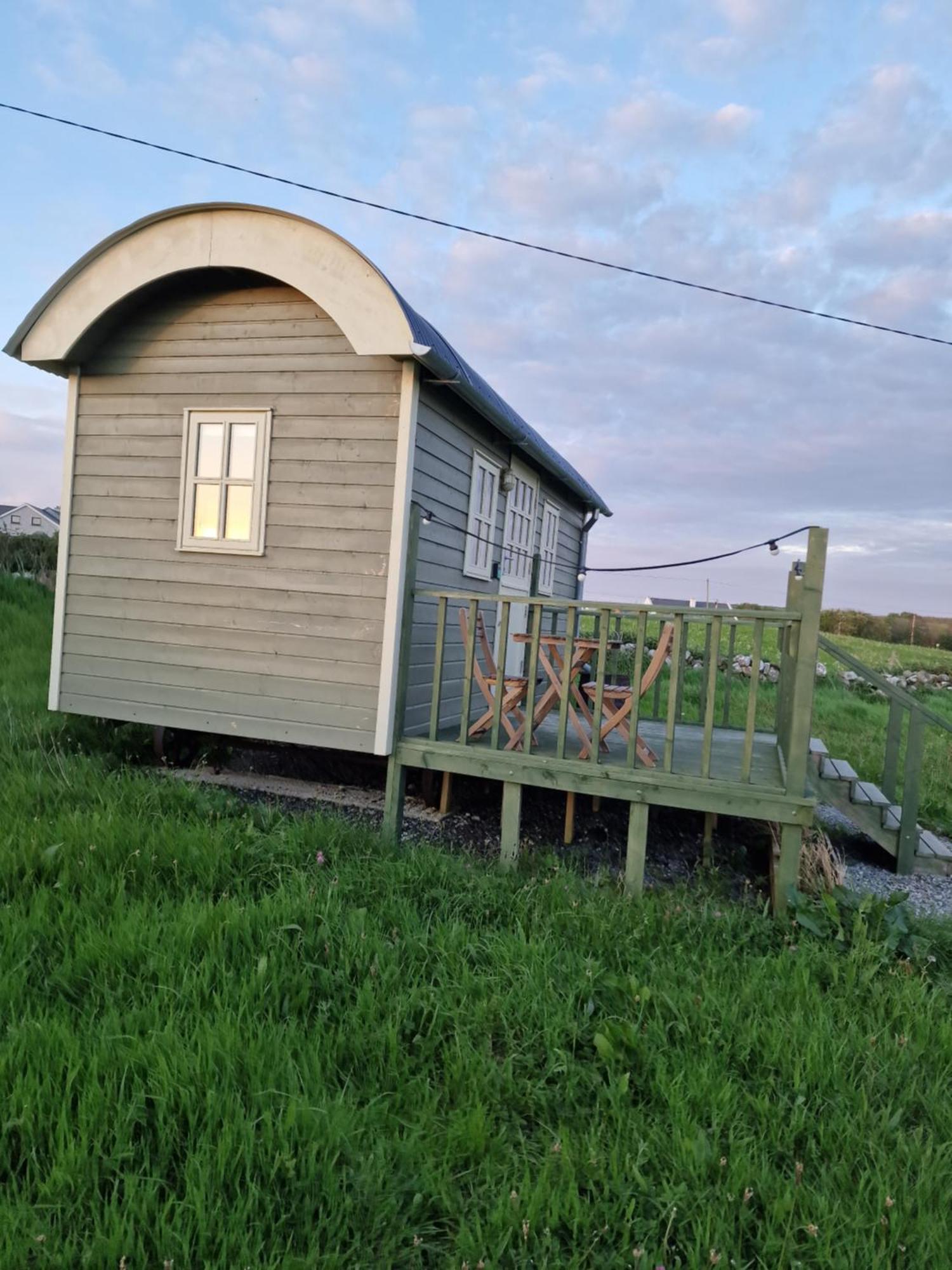 Вилла Wild Meadow Huts Дулин Экстерьер фото